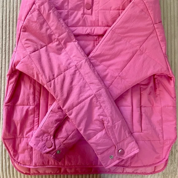 Quilted Pullover Packable Puffer Jacket Oversized Barbie Bubblegum Pink NWOT - Picture 6 of 13